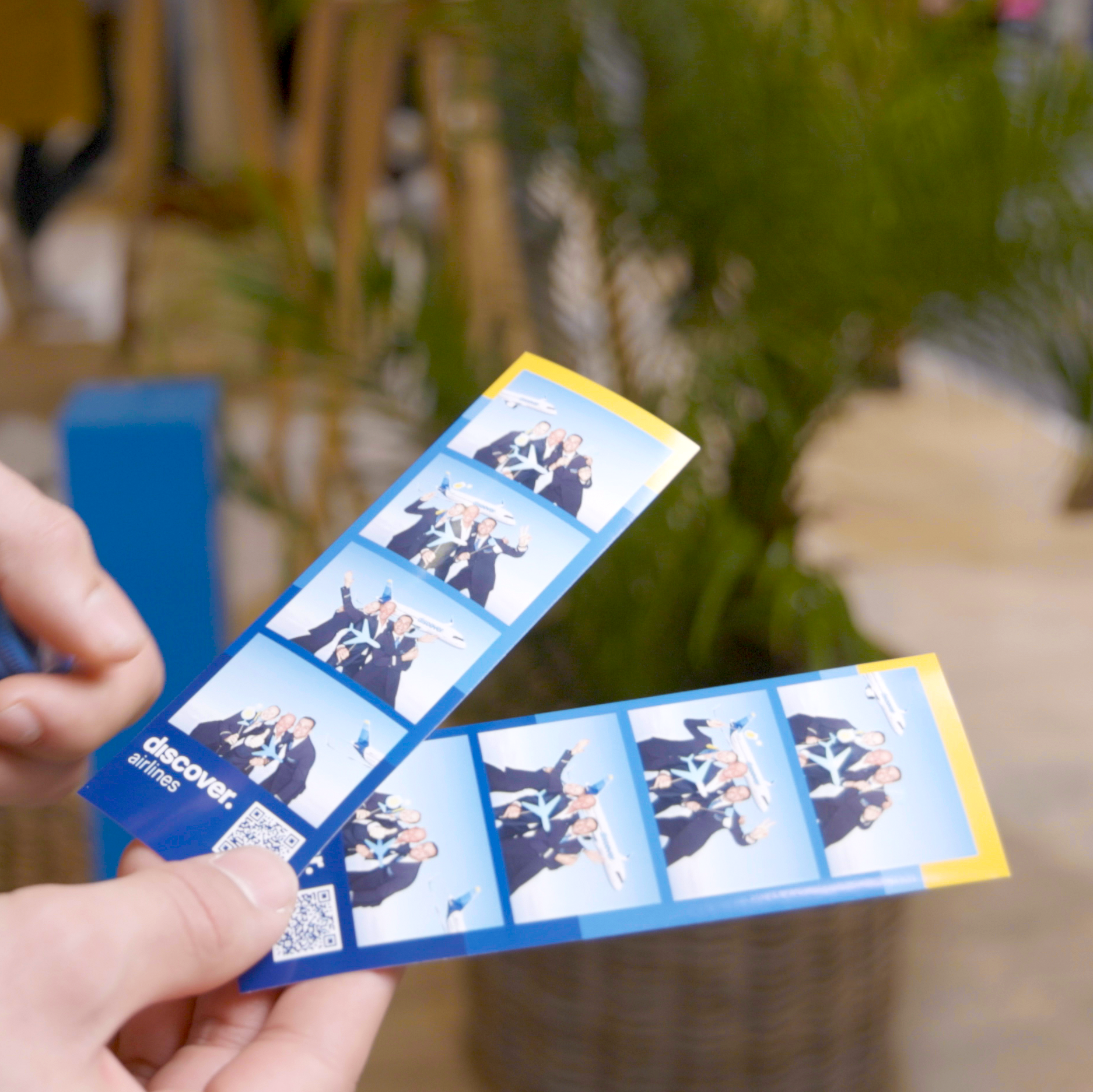 Fotostation “Show us your sunniest smile” bei Discover Airlines auf dem Lufthansa Group Stand Fotostation “Show us your sunniest smile” bei Discover Airlines auf dem Lufthansa Group Stand